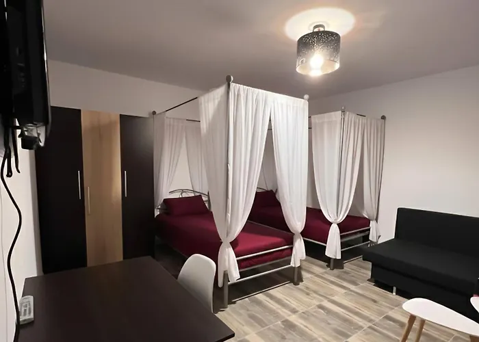 Casa Meli Si Milan アパート クラヨーヴァ